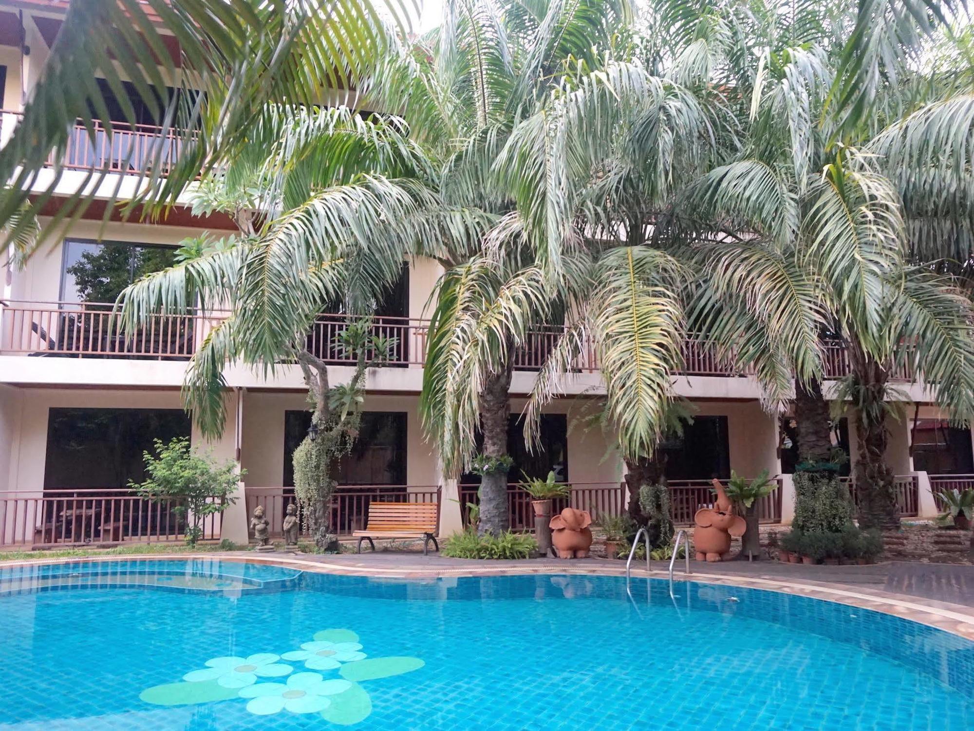 Thai Pura Resort Pattaya Exterior foto